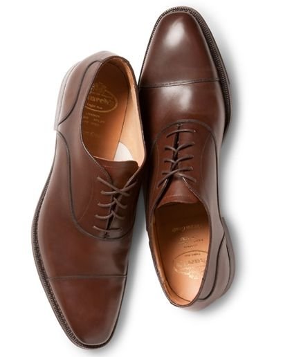 Men’s casual shoes styled with jeans from Malee Man’s Fashion, Kottakkal